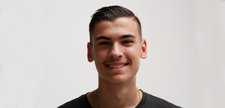 Izzet Mustafa Sahan